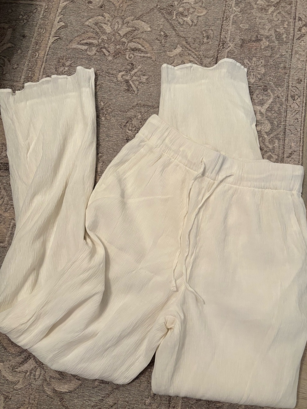 Abercrombie and fitch crinkle pants